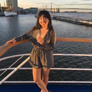 Meet your Posher, Vivian